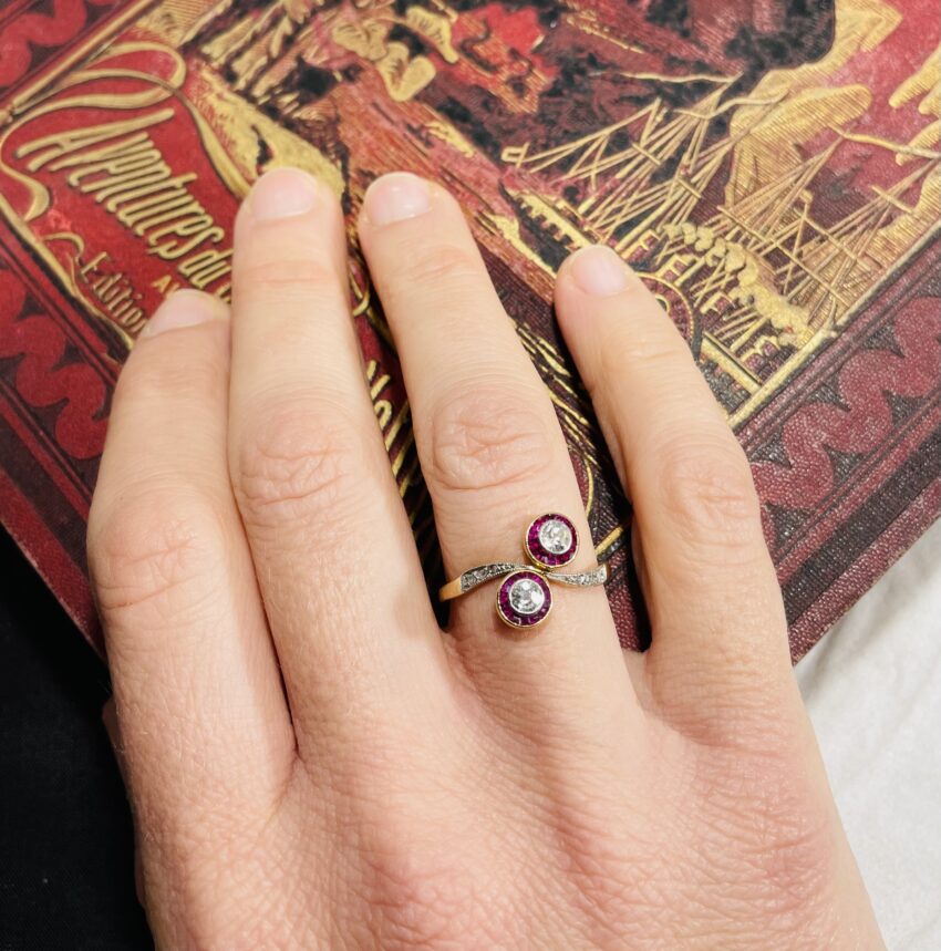Bague Toi et Moi diamants et rubis – Image 4