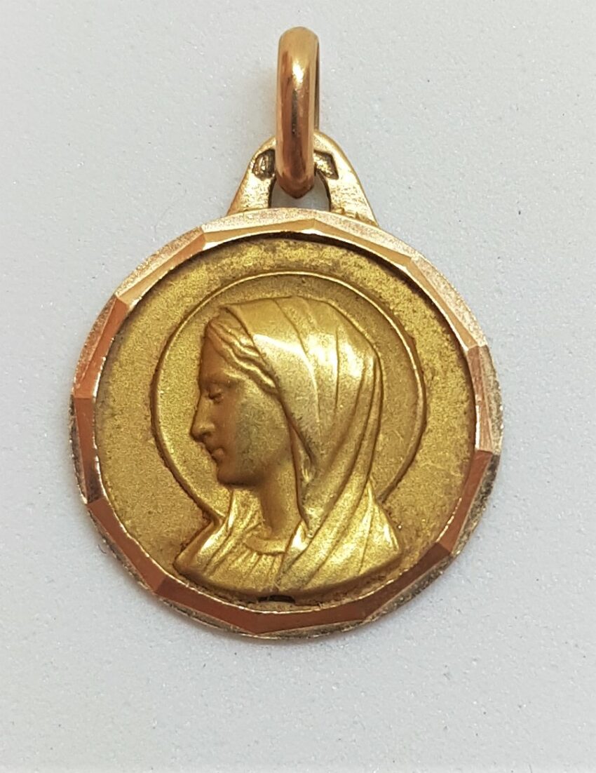 VENDUE. Médaille de baptême
