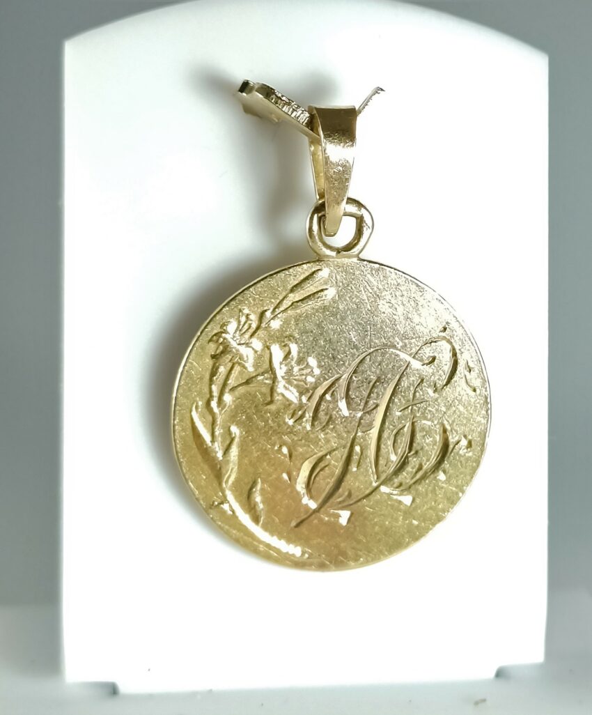 Vendue. Médaille en or – Image 3