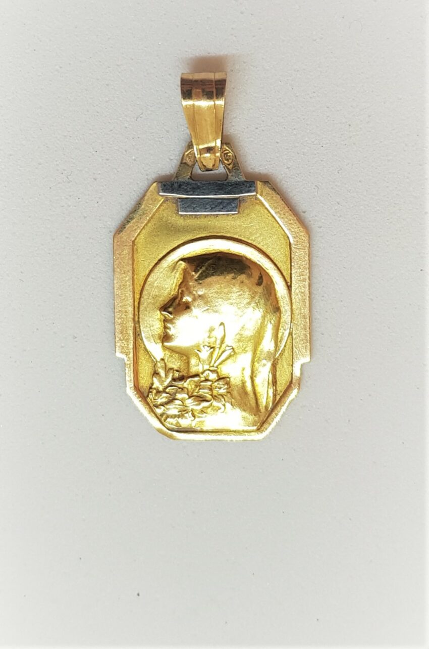 VENDUE. Médaille Vierge aux lys