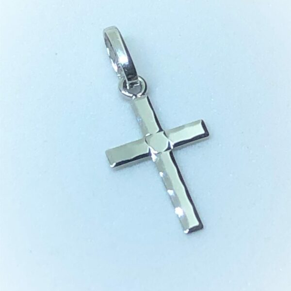 Pendentif petite croix