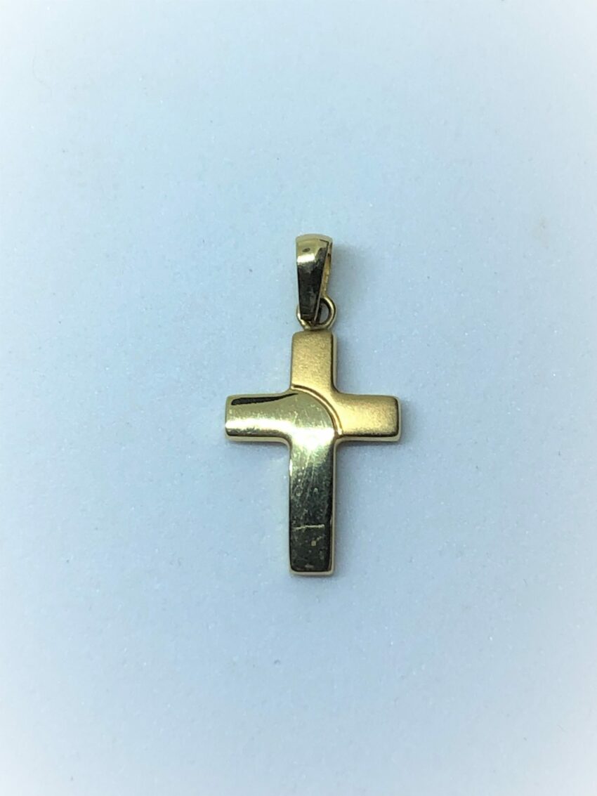 Croix en or mat et brillant