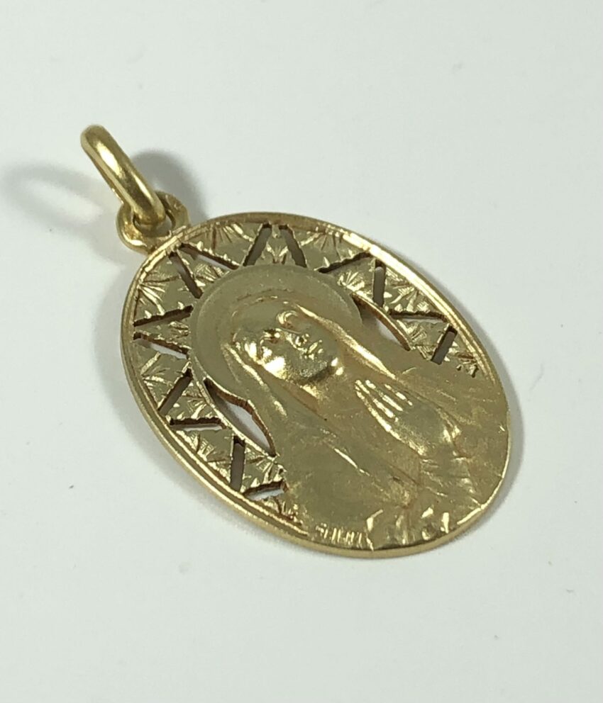 Grande médaille ajourée – Image 4