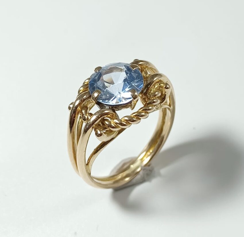 Bague vintage, or jaune et spinelle – Image 2