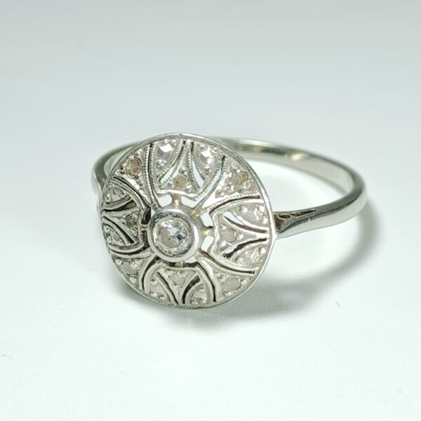 Bague ronde or blanc platine et diamant