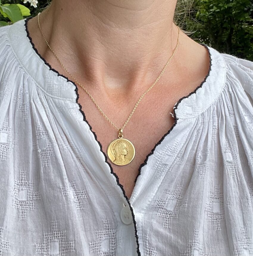 Médaille Vierge de profil – Image 2