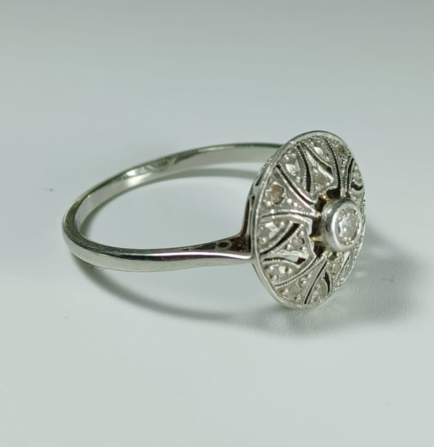 Bague ronde or blanc platine et diamant – Image 2