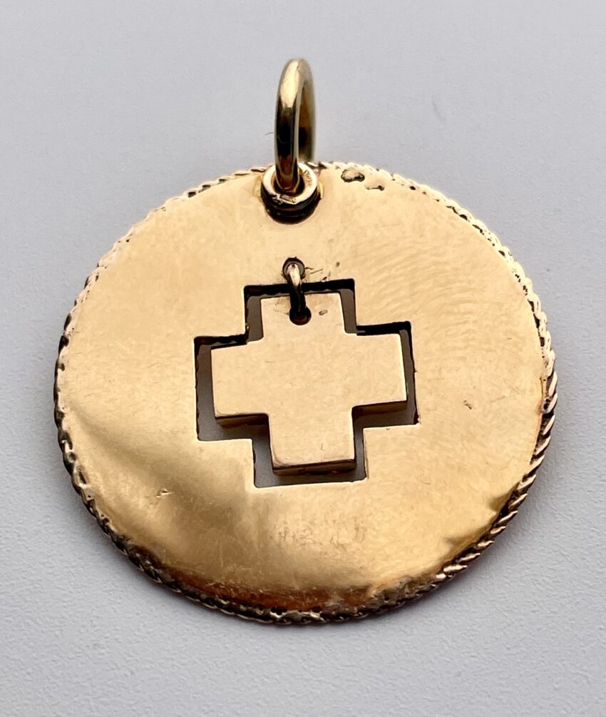 Grande médaille en or, la partie centrale ornée une croix mobile – Image 3