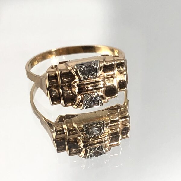Bague Art Déco en or et diamants