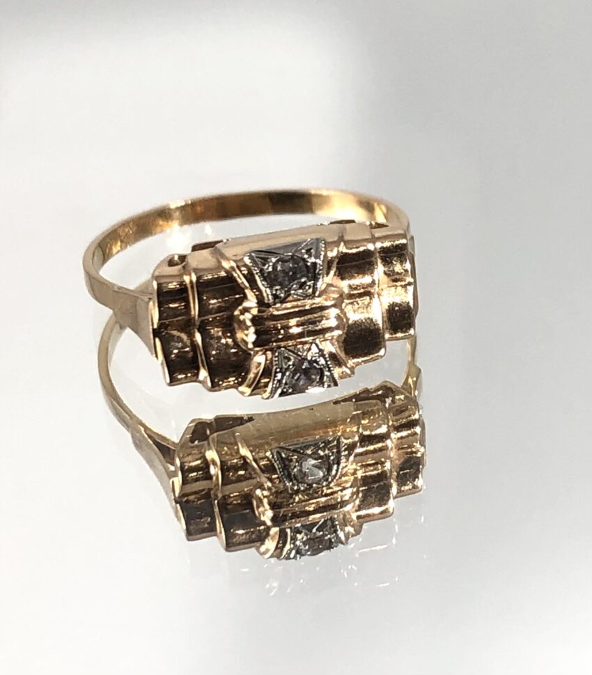 Bague Art Déco en or et diamants