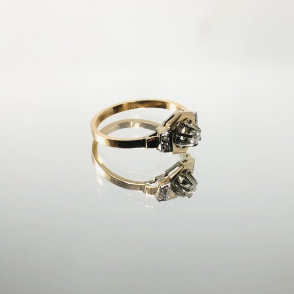 Petite bague en or et diamants