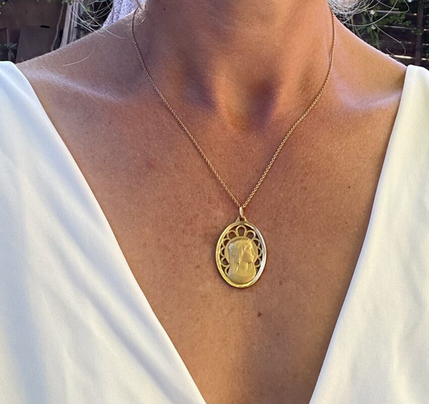 Grande médaille ajourée – Image 3