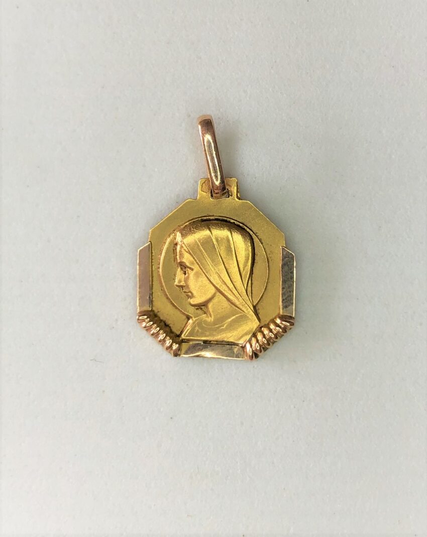 Vendue. médaille ancienne