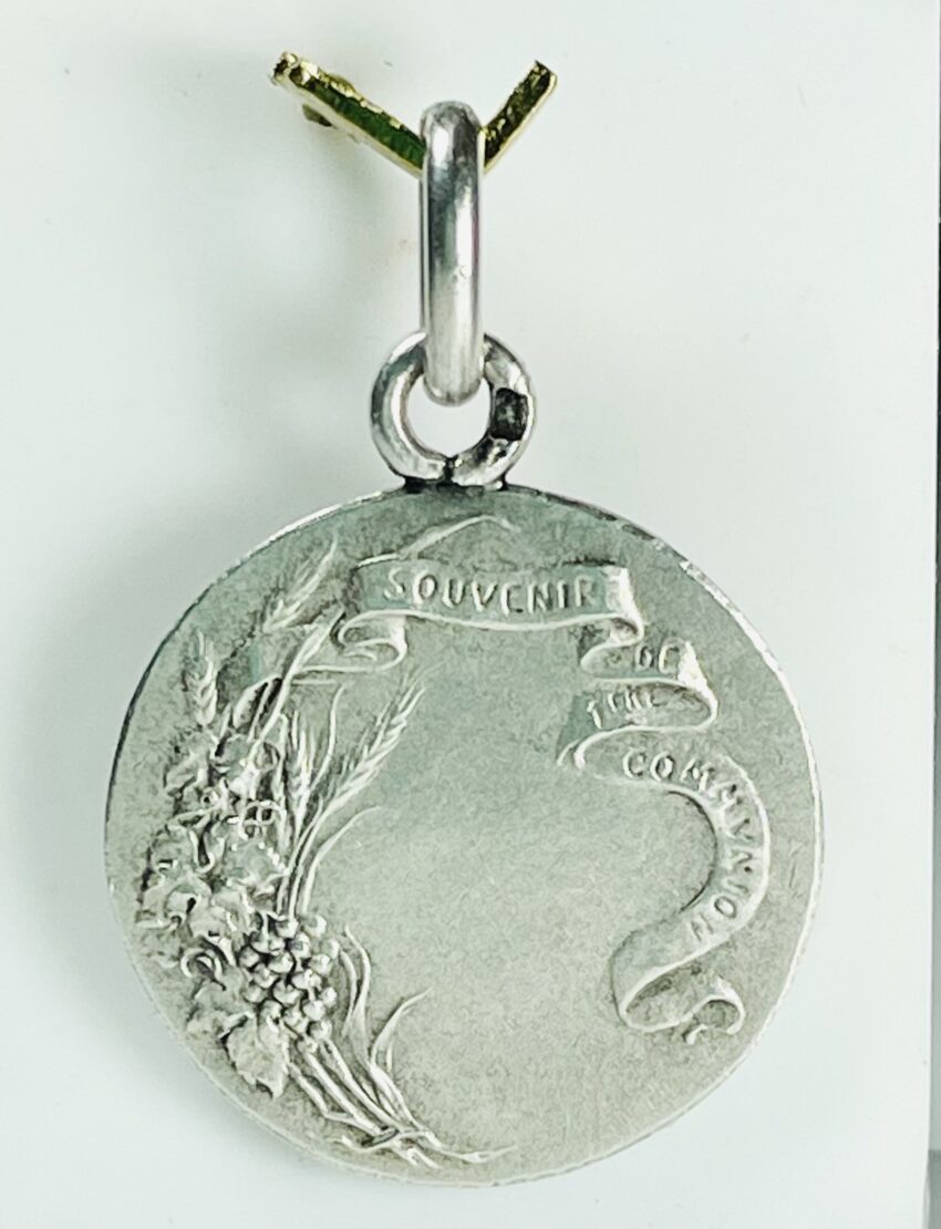 VENDUE. Médaille de communion en argent – Image 2