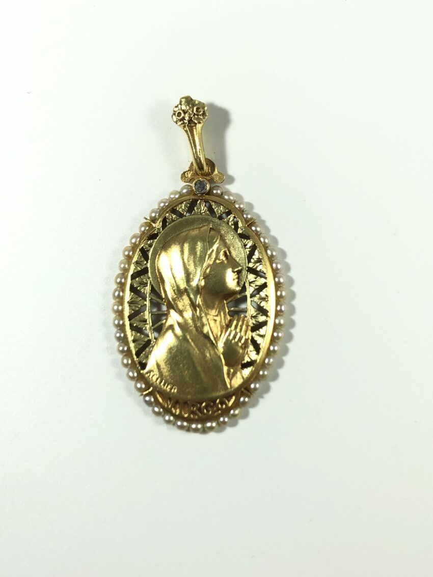 VENDUE. Grande et belle médaille en or