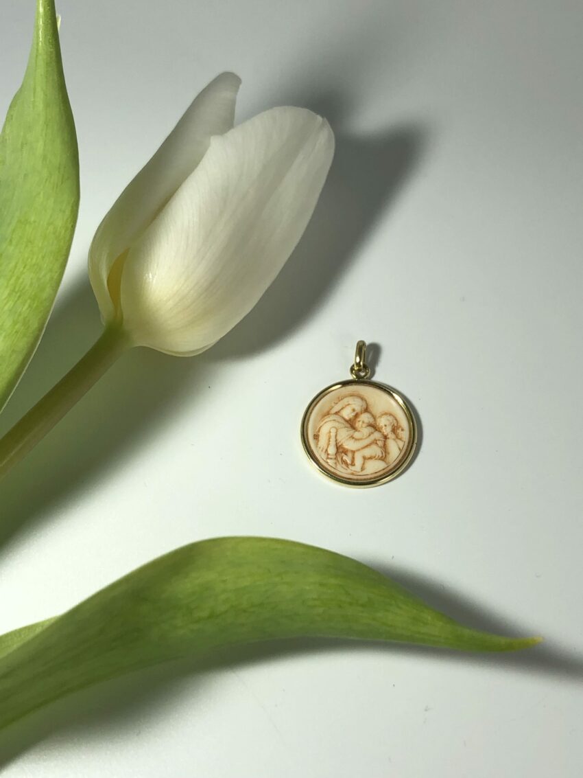 Rare médaille en or et ivoire – Image 4