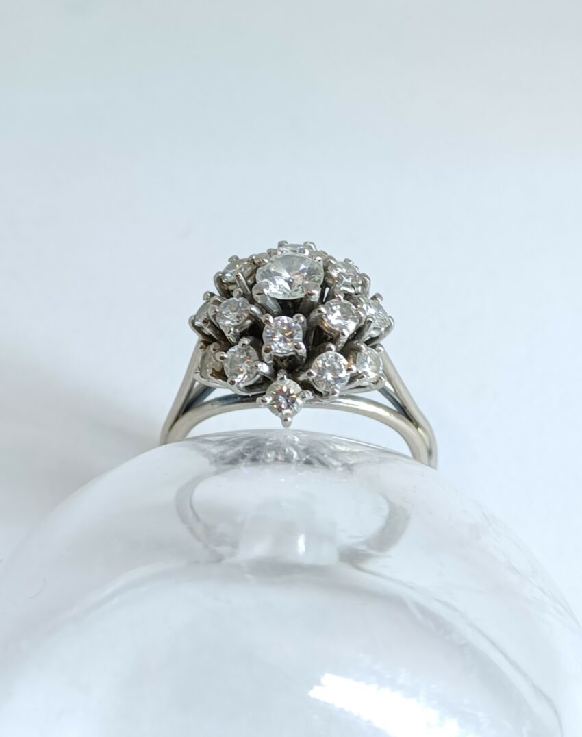 Bague en or et bouquet de diamants – Image 4