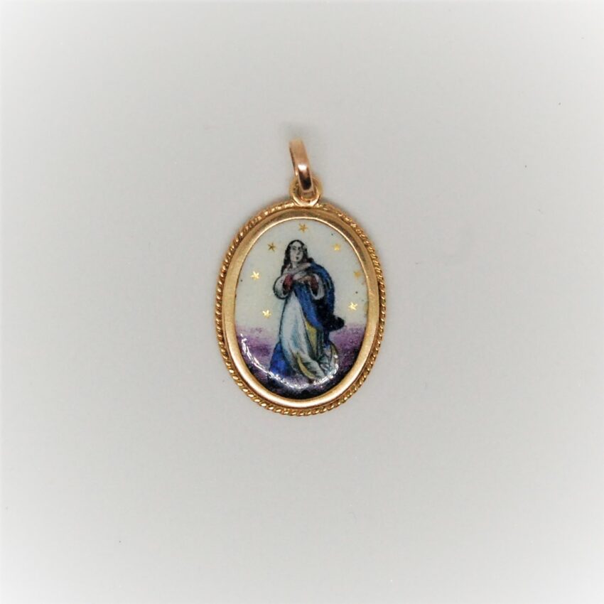 VENDUE. Rare médaille en porcelaine et or
