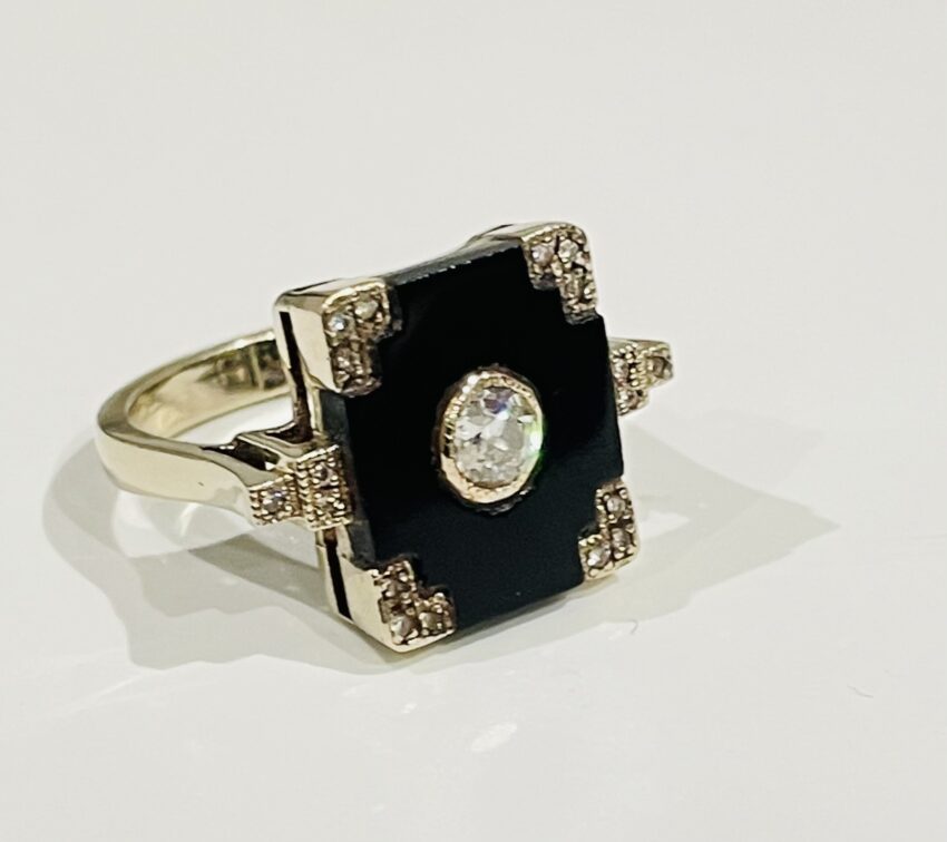 VENDUE. Bague Art Déco diamant plaque d'onyx – Image 3