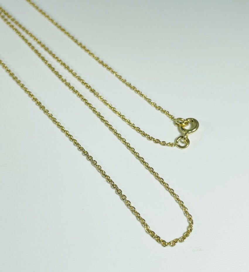 Chaîne en or maille forçat