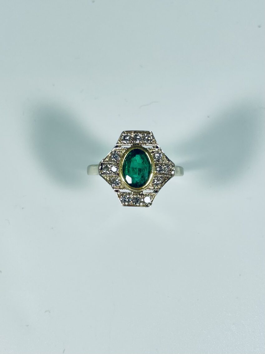 Bague Art Déco émeraude