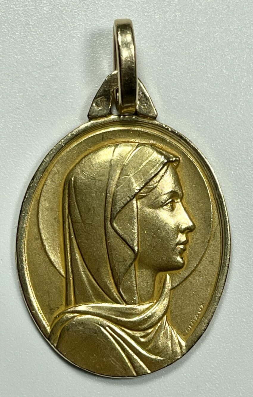 Médaille ovale Vierge