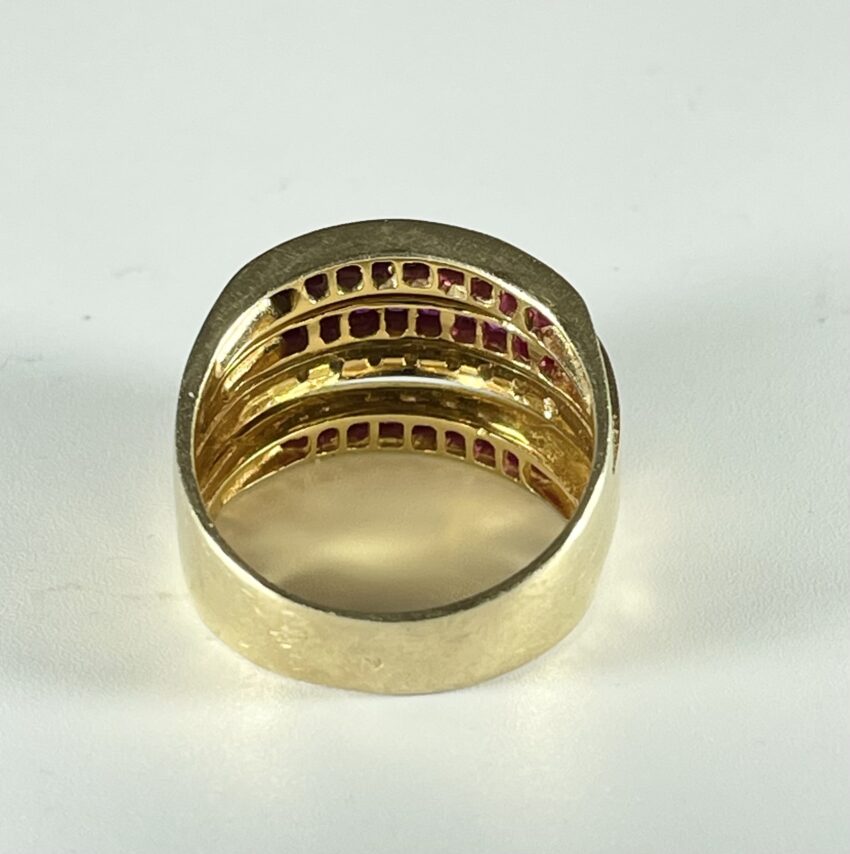 Bague or et lignes de rubis – Image 4
