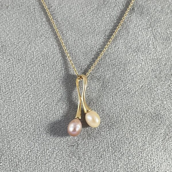 Pendentif perles et or