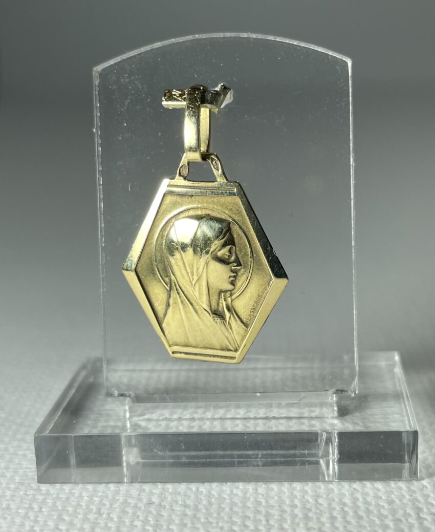 Médaille hexagonale en or