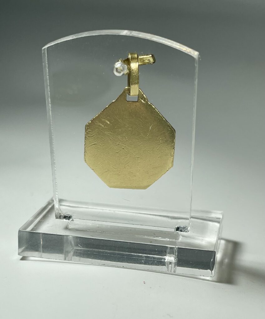 Médaille octogonale en or 'Ange' – Image 3