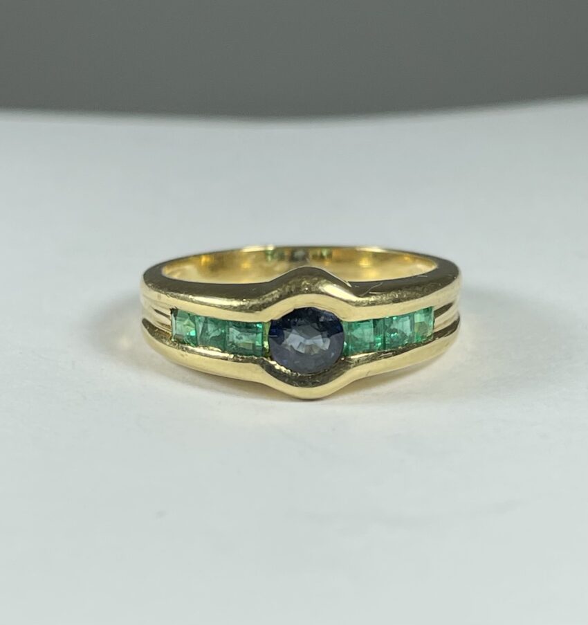 Bague jonc saphir et émeraudes – Image 2