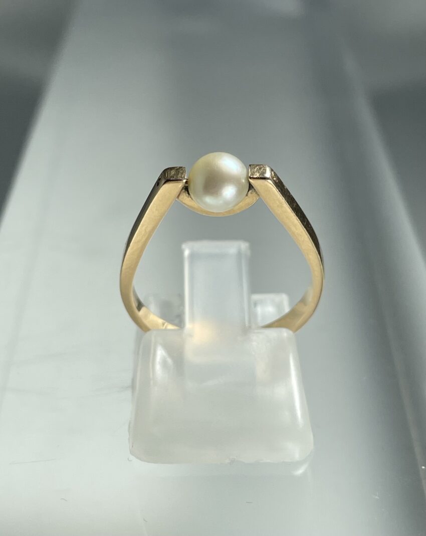 Bague or jaune et perle – Image 4