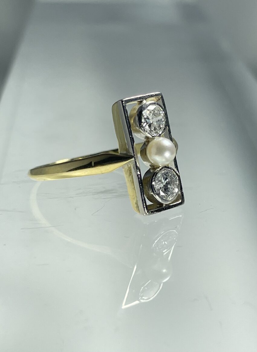 Bague rectangulaire, diamants et perle – Image 3