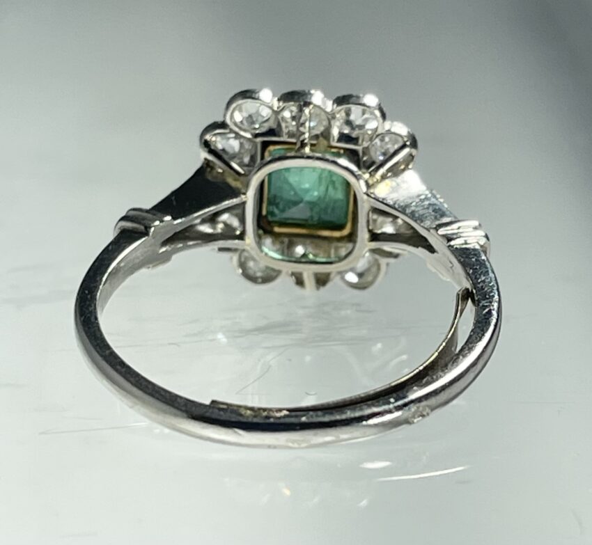 Bague début XXe, émeraude et diamants – Image 4