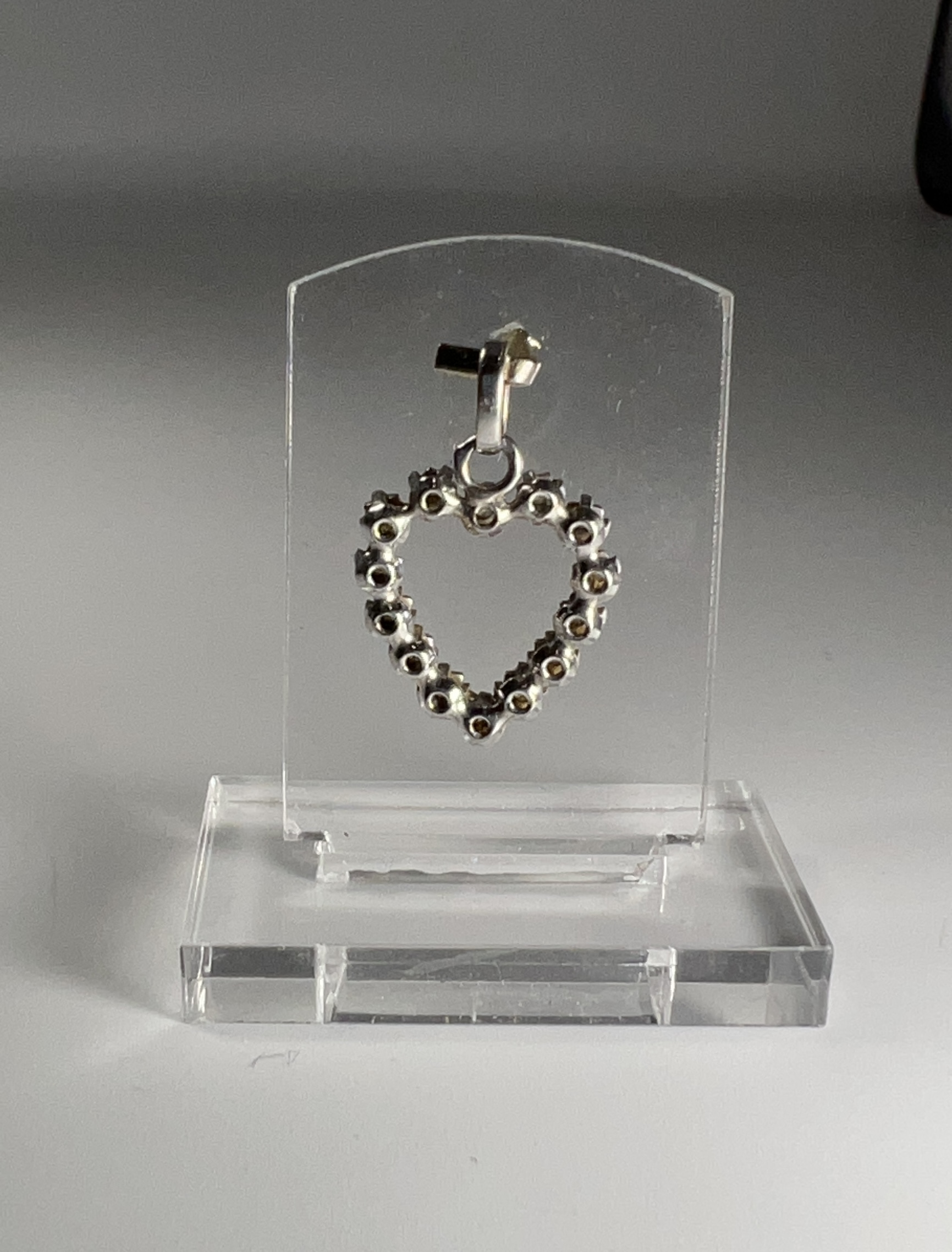 Pendentif coeur or blanc et diamants – Image 5