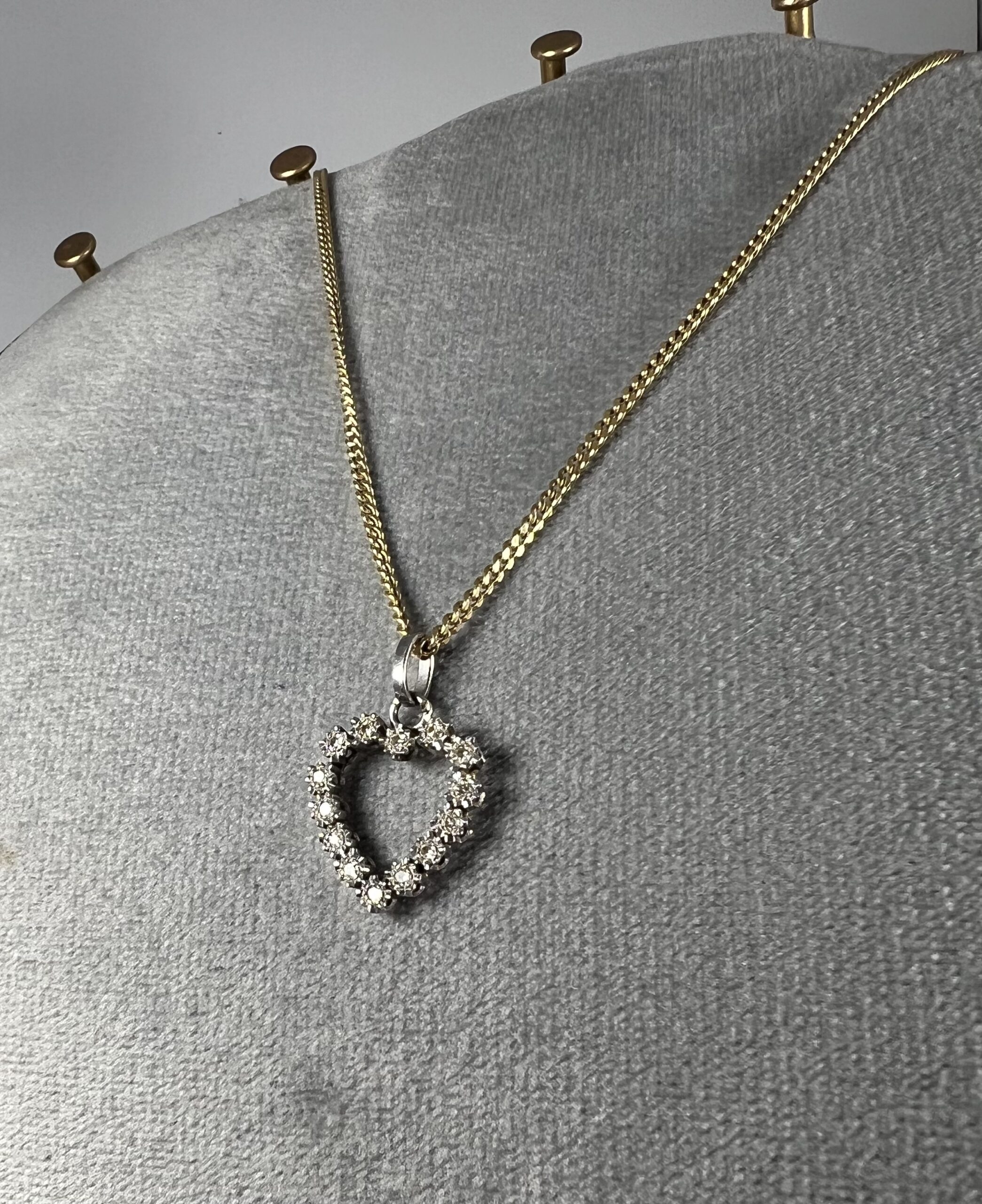 Pendentif coeur or blanc et diamants – Image 2