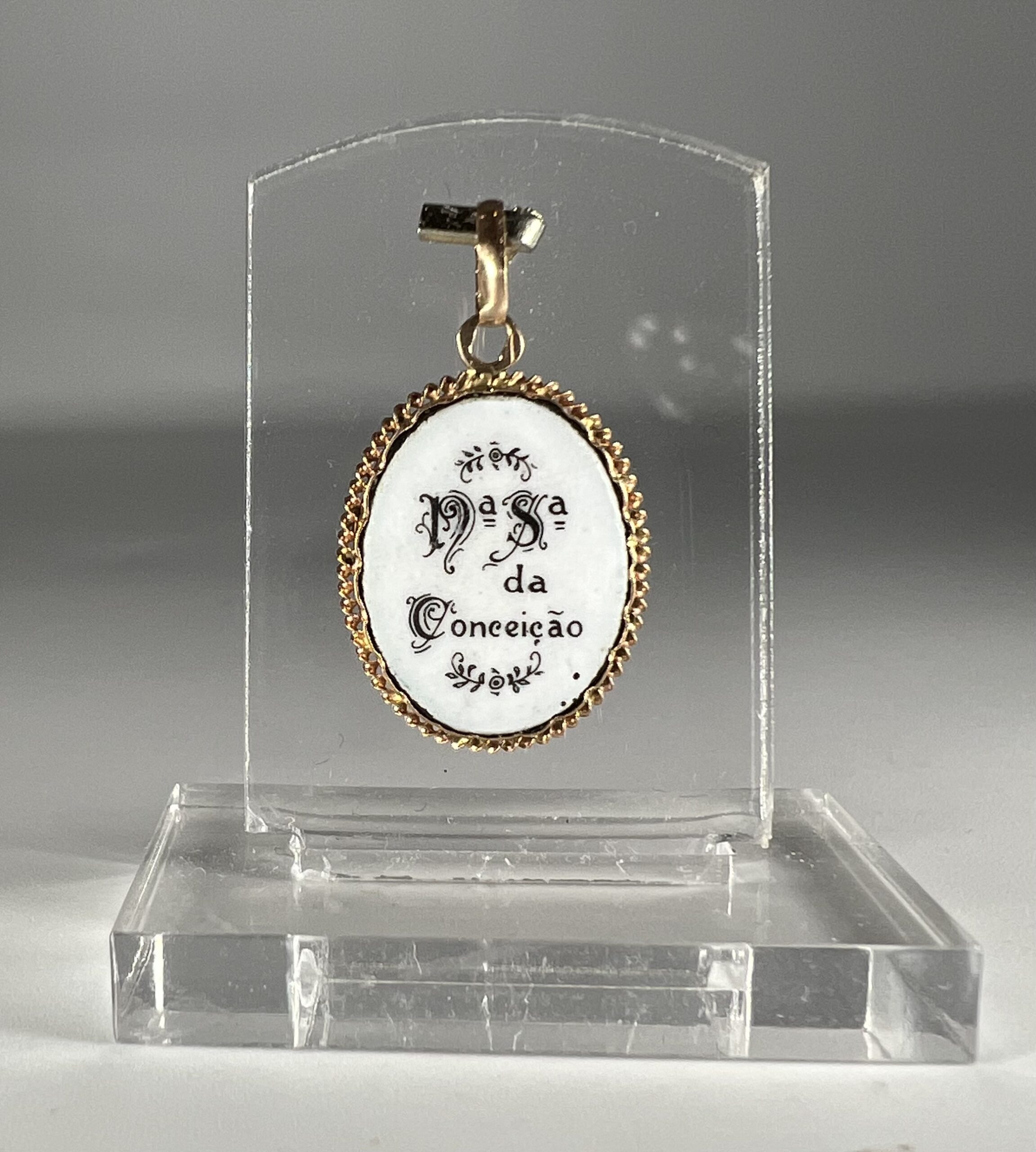 Médaille en émail polychrome et or – Image 3
